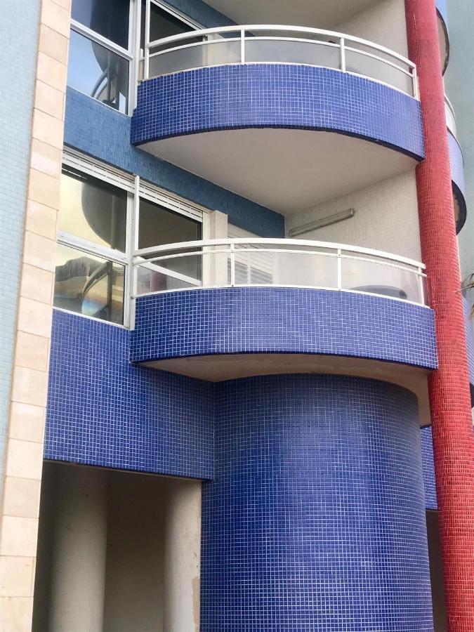 Royal Beach Front Apartments Netanya Esterno foto