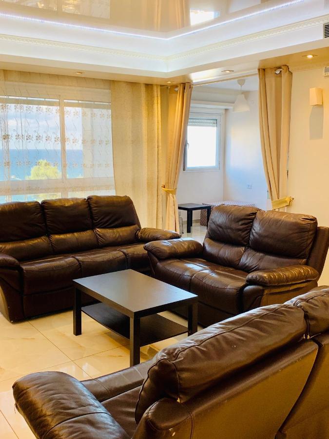 Royal Beach Front Apartments Netanya Esterno foto